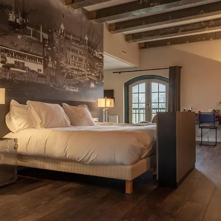Отель Onderwijshotel De Rooi Pannen Бреда