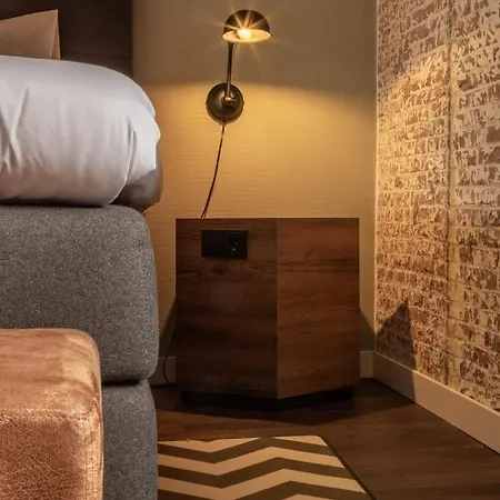Onderwijshotel De Rooi Pannen 4* Бреда