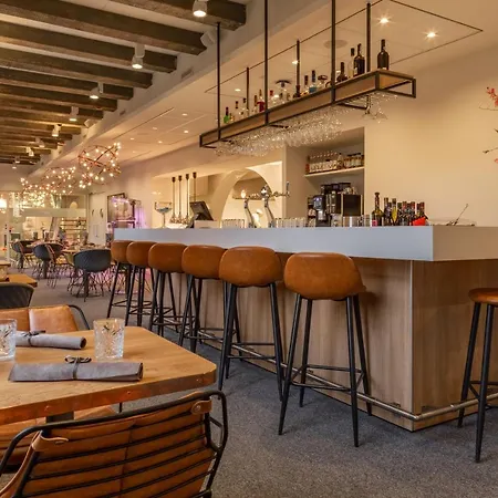 Onderwijshotel De Rooi Pannen Μπρέντα