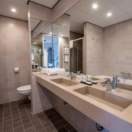 Onderwijshotel De Rooi Pannen Бреда