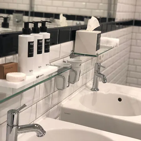 Отель Onderwijshotel De Rooi Pannen Бреда