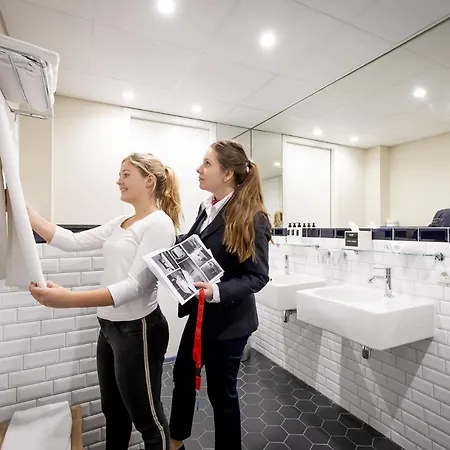 Hotel Onderwijshotel De Rooi Pannen 4*