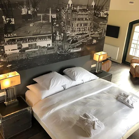 Отель Onderwijshotel De Rooi Pannen Бреда