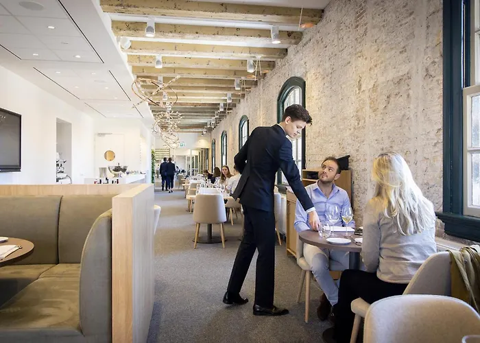 Hotell Onderwijshotel De Rooi Pannen