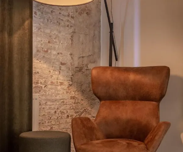 Onderwijshotel De Rooi Pannen 4* Бреда