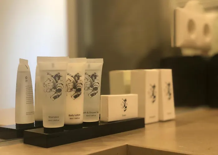 Onderwijshotel De Rooi Pannen Бреда